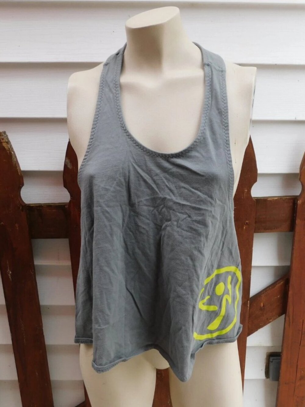 Zumba WORKOUT Tank Top Size Small Feel the Music